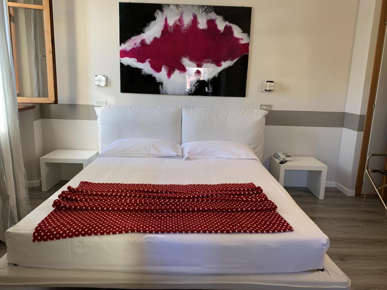 Albergo Al Cacciatore Tortellinando Валеджо сул Минчио Екстериор снимка
